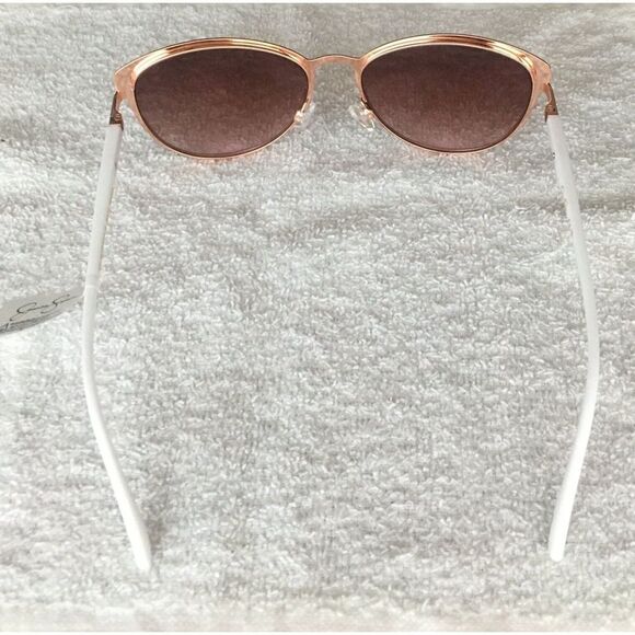 JESSICA SIMPSON  J5316 WHRG CAT EYE Women's Sunglasses Matte White Rose Gold $55 - Picture 4 of 10